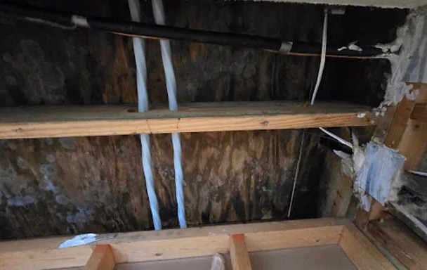 Gutter Overflow Water Removal in Mound, MN
